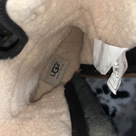 UGG Chaney Black Leather and Shearling Lined Boots - 8 - Picture 10 of 12